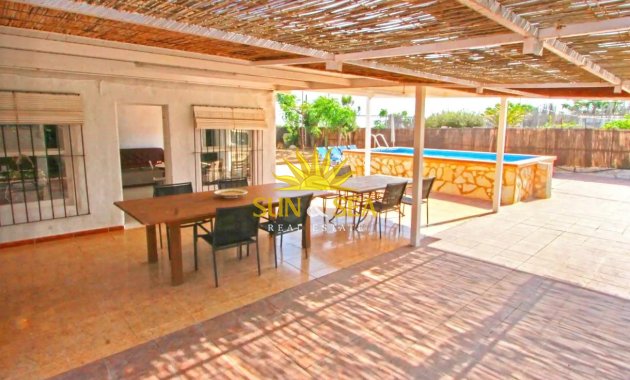 Lange Termijn Verhuur - Villa - Guardamar del Segura - 