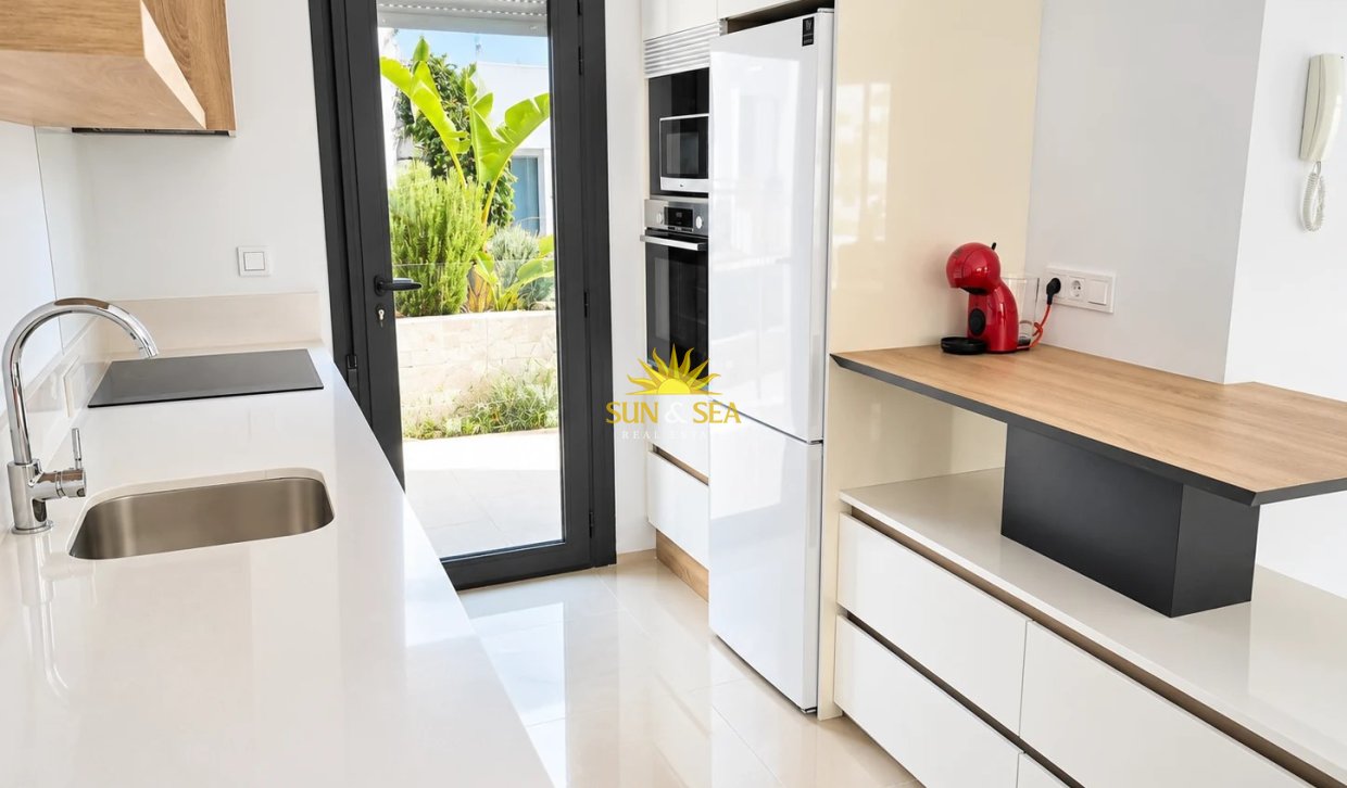 Lange Termijn Verhuur - Appartement - Arenales del Sol