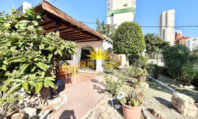 Langfristige Vermietung - Freistehende Villa - Finestrat - Cala de Finestrat