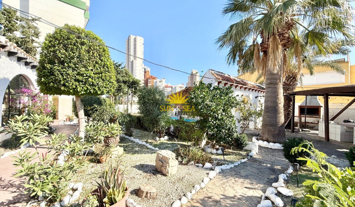 Langfristige Vermietung - Freistehende Villa - Finestrat - Cala de Finestrat