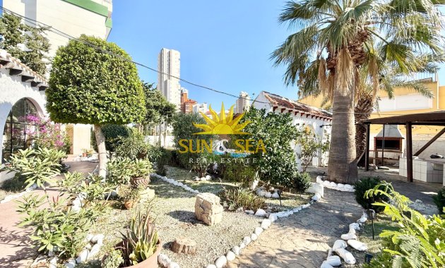 Langfristige Vermietung - Freistehende Villa - Finestrat - Cala de Finestrat