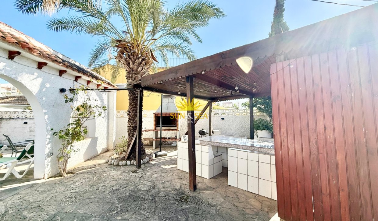 Langfristige Vermietung - Freistehende Villa - Finestrat - Cala de Finestrat