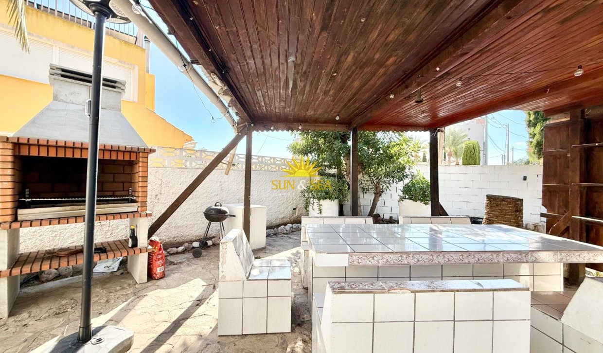 Langfristige Vermietung - Freistehende Villa - Finestrat - Cala de Finestrat