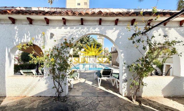 Langfristige Vermietung - Freistehende Villa - Finestrat - Cala de Finestrat