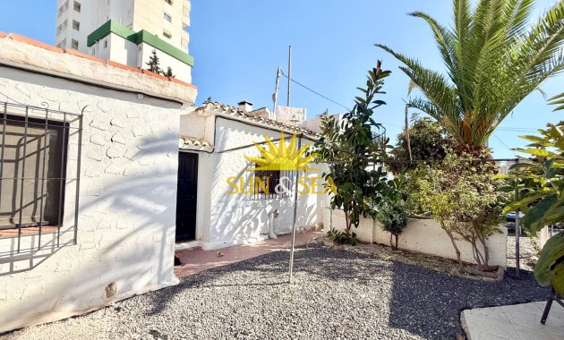 Langfristige Vermietung - Freistehende Villa - Finestrat - Cala de Finestrat