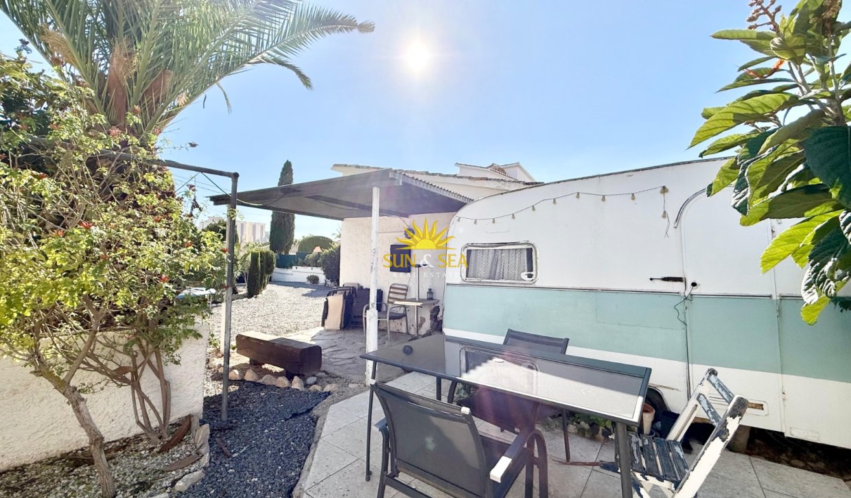 Langfristige Vermietung - Freistehende Villa - Finestrat - Cala de Finestrat