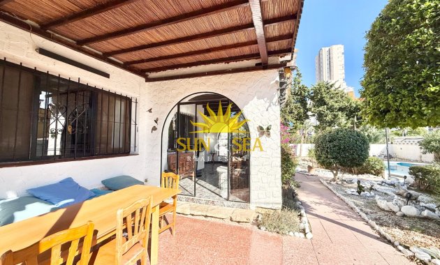 Langfristige Vermietung - Freistehende Villa - Finestrat - Cala de Finestrat
