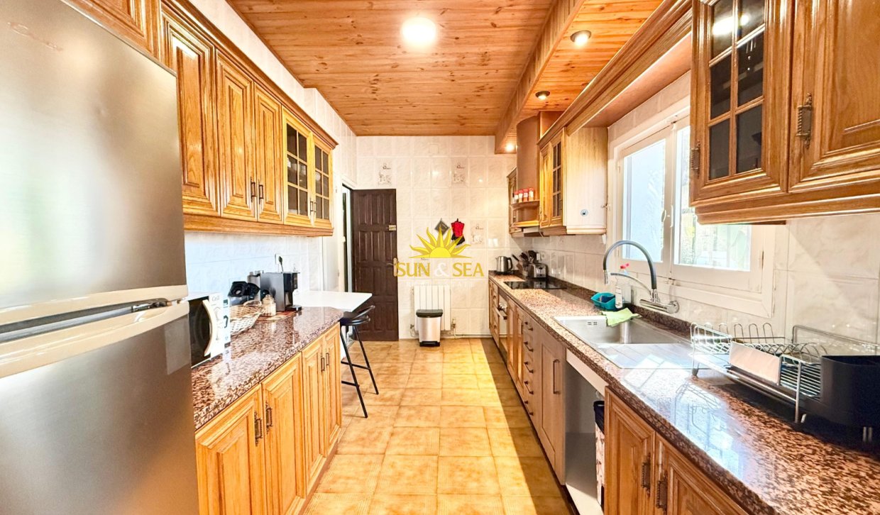 Langfristige Vermietung - Freistehende Villa - Finestrat - Cala de Finestrat