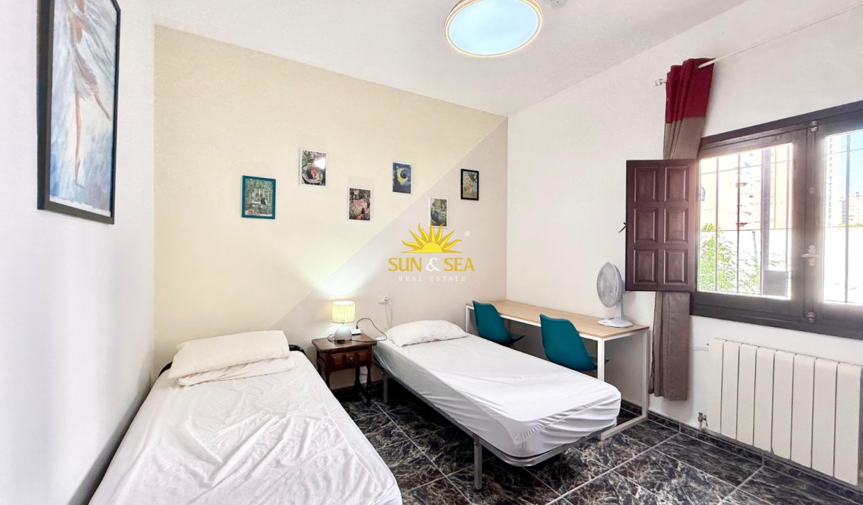 Langfristige Vermietung - Freistehende Villa - Finestrat - Cala de Finestrat
