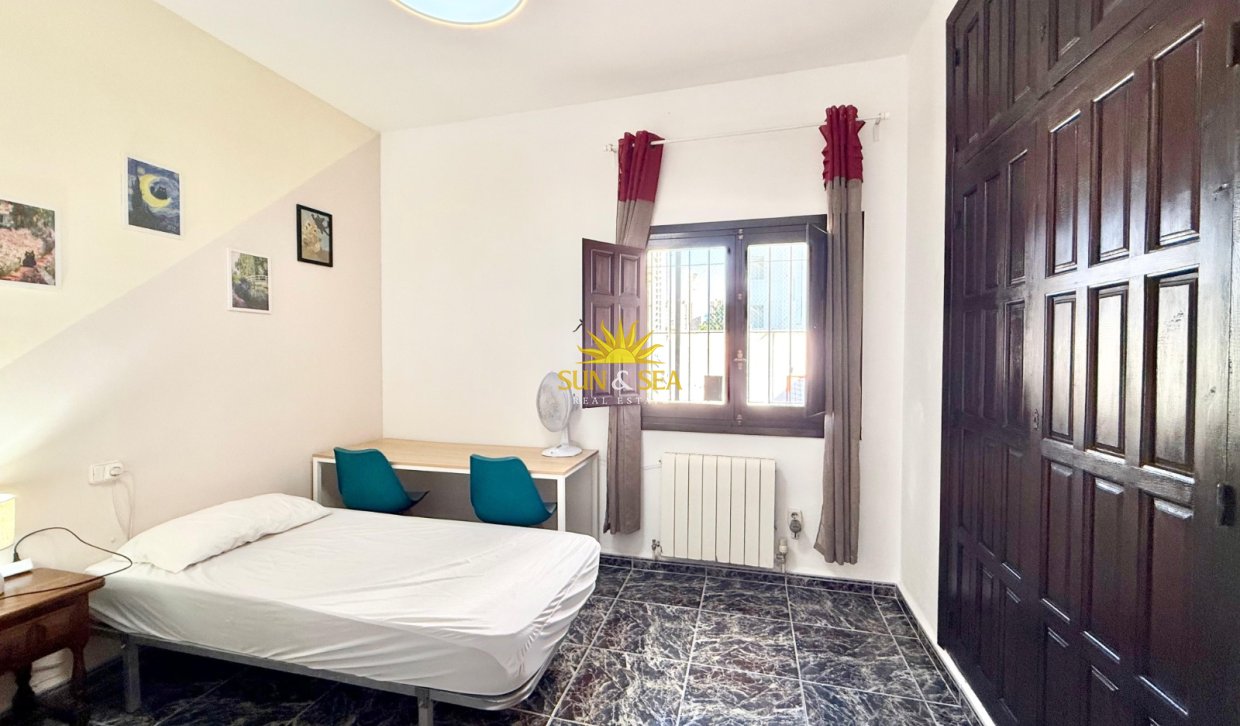 Langfristige Vermietung - Freistehende Villa - Finestrat - Cala de Finestrat