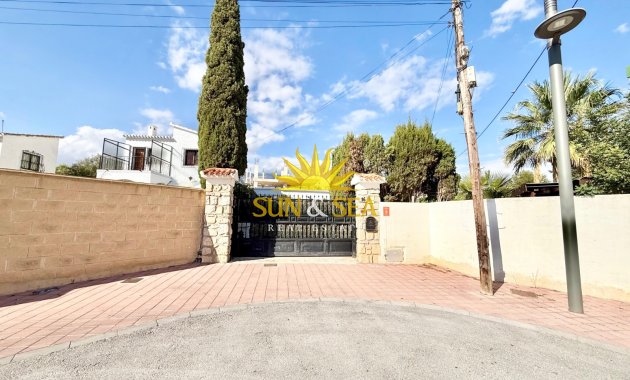 Langfristige Vermietung - Freistehende Villa - Finestrat - Cala de Finestrat