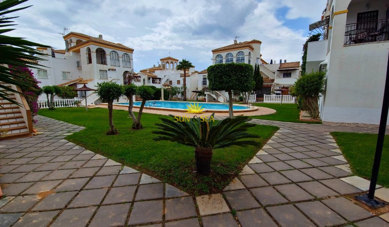 Location à long terme - Townhouse - Orihuela Costa - Playa Flamenca