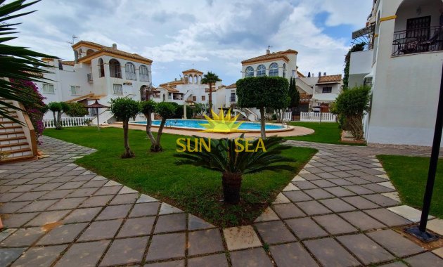 Location à long terme - Townhouse - Orihuela Costa - Playa Flamenca