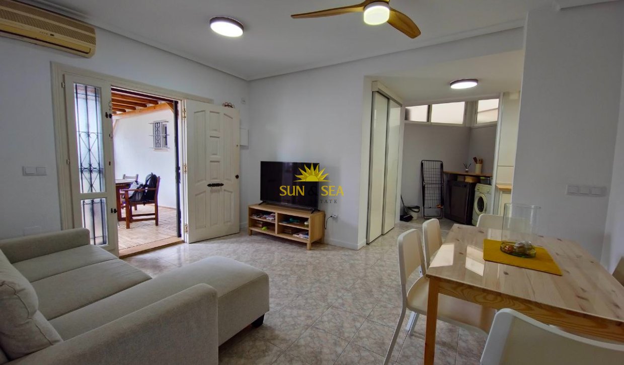 Location à long terme - Townhouse - Orihuela Costa - Playa Flamenca