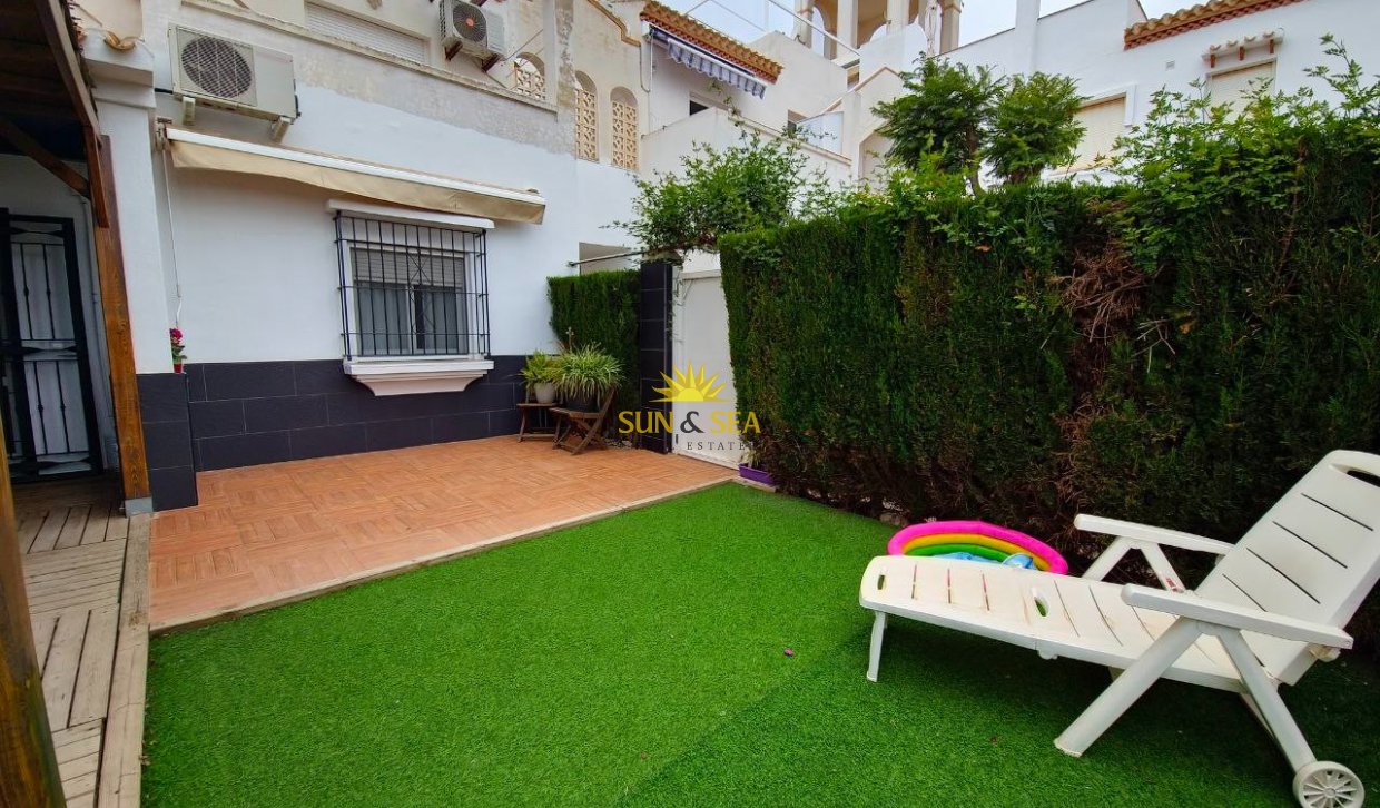 Location à long terme - Townhouse - Orihuela Costa - Playa Flamenca