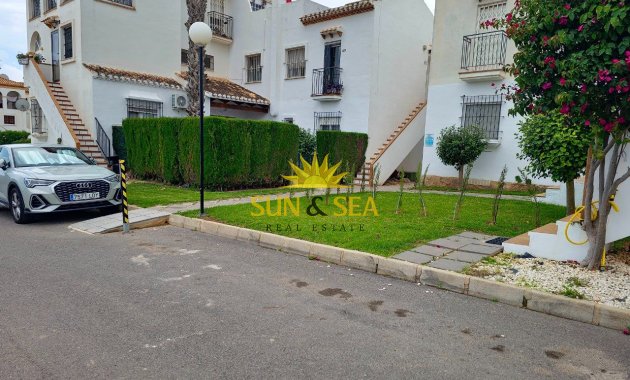 Location à long terme - Townhouse - Orihuela Costa - Playa Flamenca