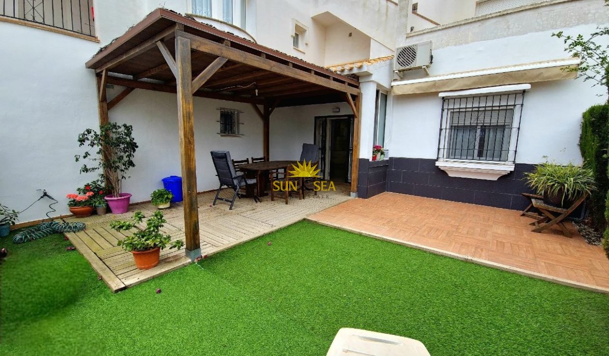 Location à long terme - Townhouse - Orihuela Costa - Playa Flamenca