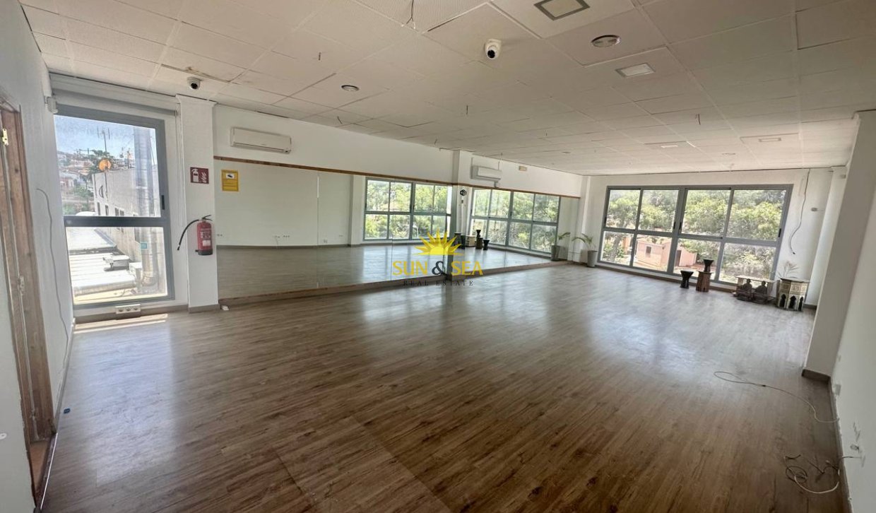 Long Term Rental - Commercial - Torrevieja - Los balcones