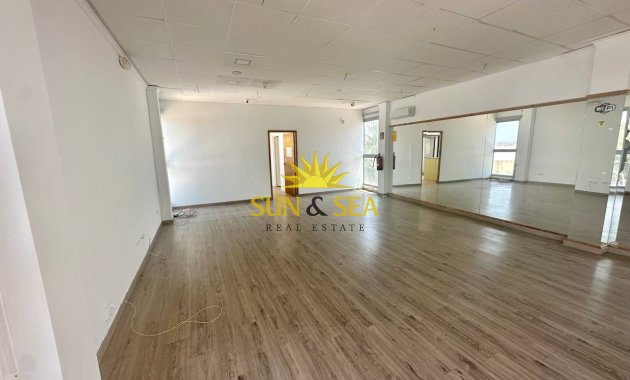 Long Term Rental - Commercial - Torrevieja - Los balcones