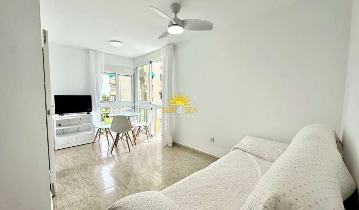 Alquiler a largo plazo - Apartamento - Campoamor - Dehesa de campoamor