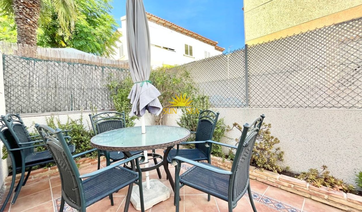 Lange Termijn Verhuur - Appartement - Guardamar del Segura - Urbanizaciones