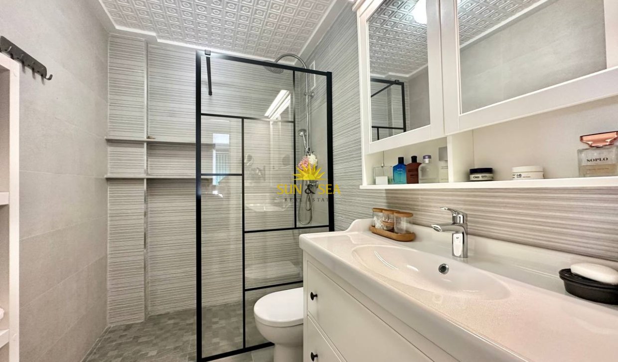 Reventa - Apartamento - Torrevieja - Acequion