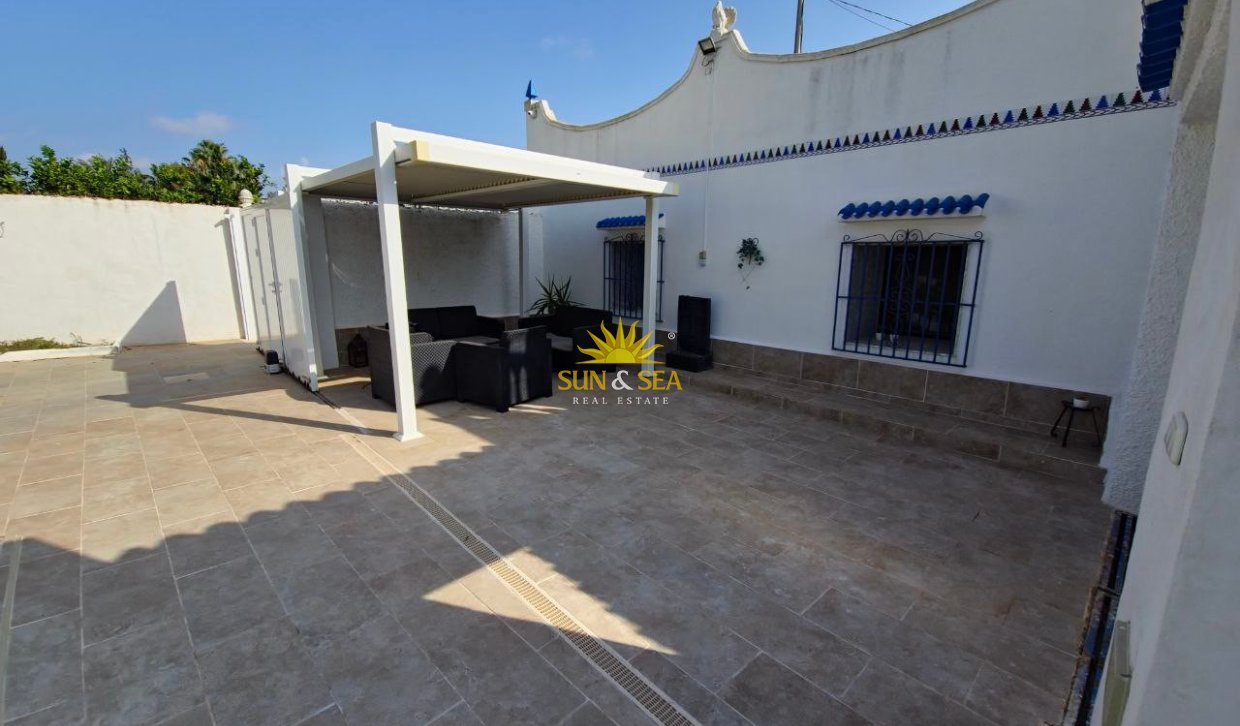 Lange Termijn Verhuur - Appartement - Montesinos