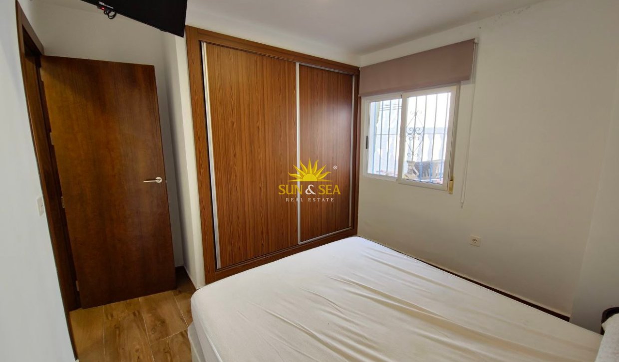 Lange Termijn Verhuur - Appartement - Montesinos