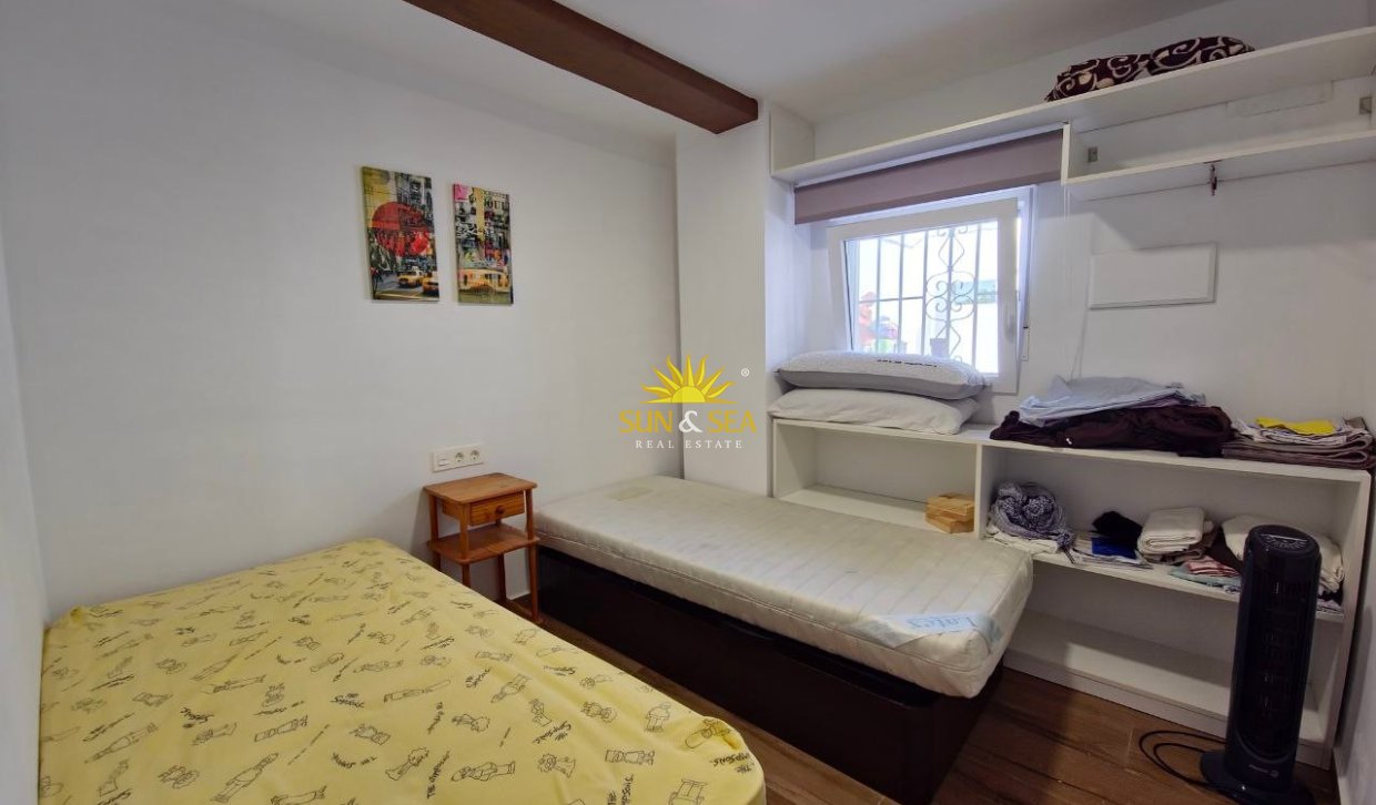 Lange Termijn Verhuur - Appartement - Montesinos