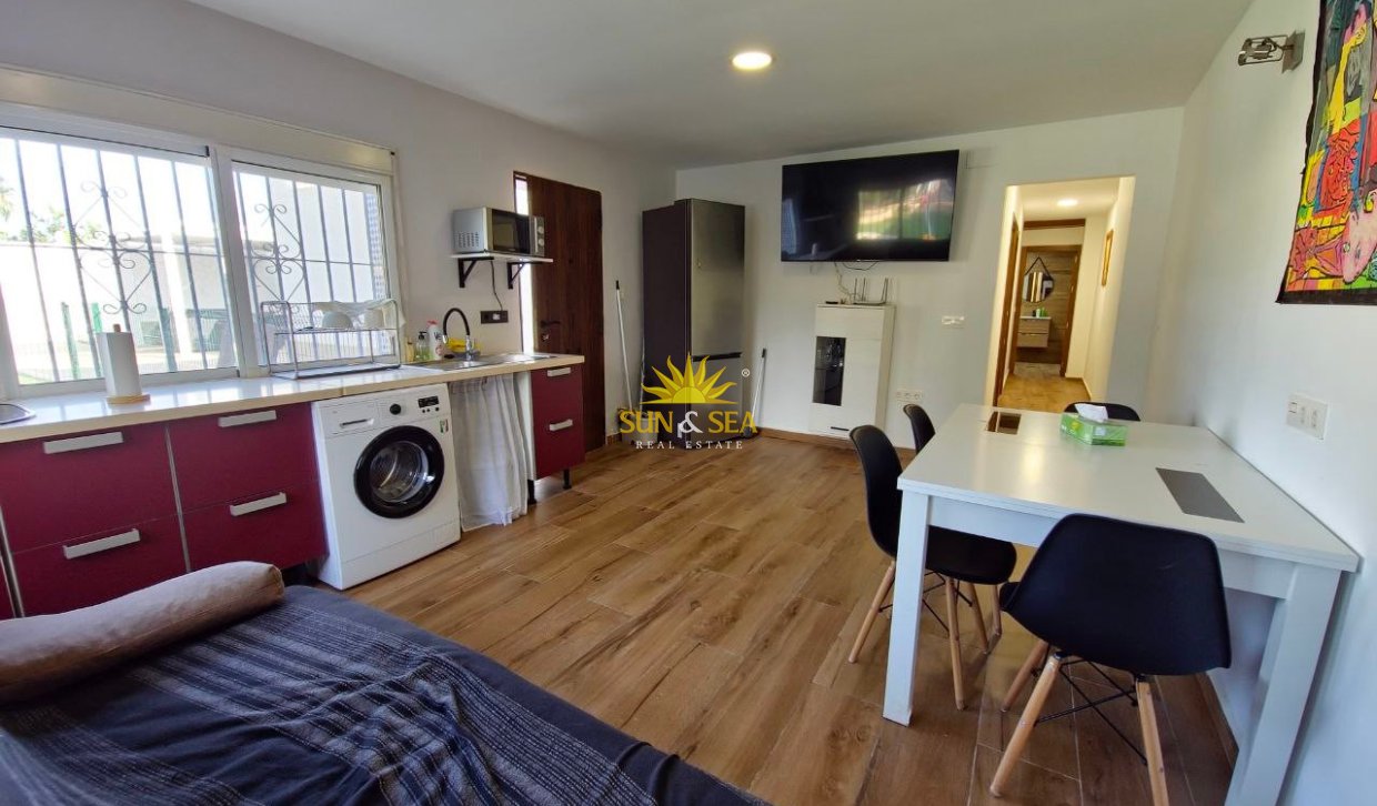 Lange Termijn Verhuur - Appartement - Montesinos