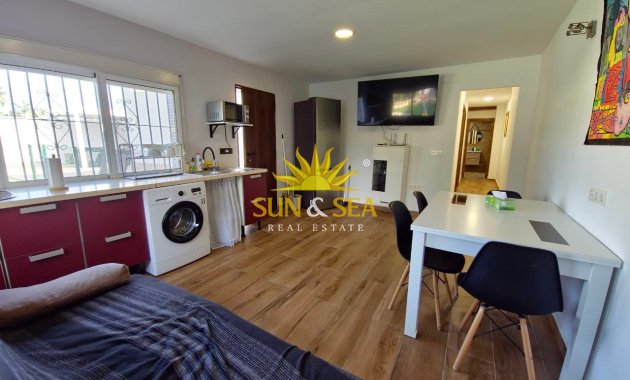 Lange Termijn Verhuur - Appartement - Montesinos