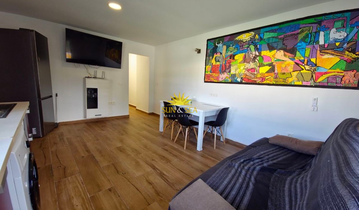 Lange Termijn Verhuur - Appartement - Montesinos