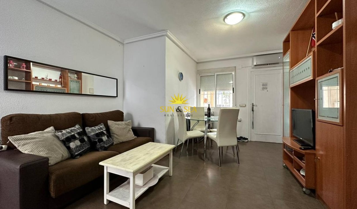 Long Term Rental - Apartment - Torrevieja - Los balcones