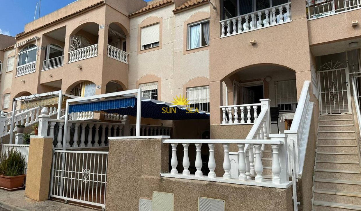 Long Term Rental - Apartment - Torrevieja - Los balcones