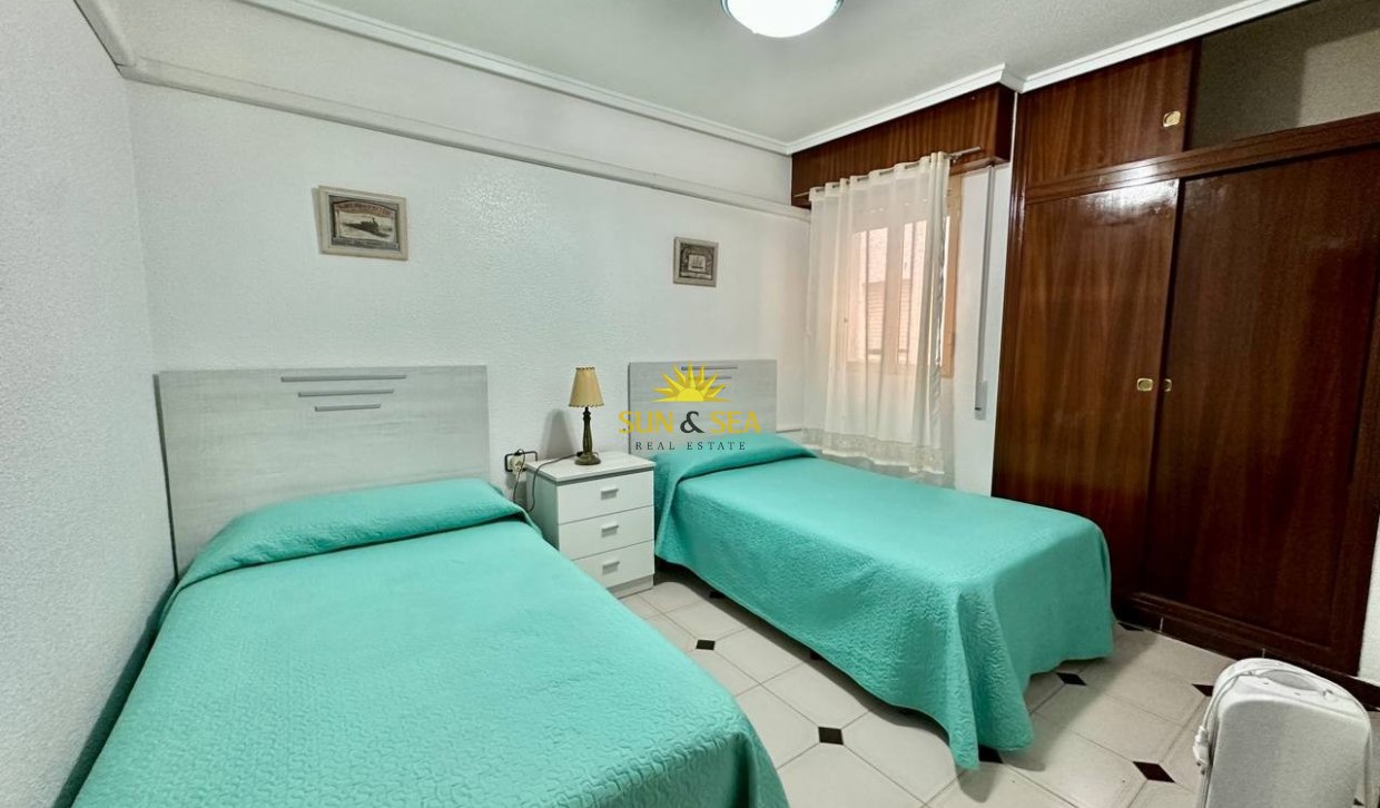 Long Term Rental - Apartment - Torrevieja - Playa de los Locos