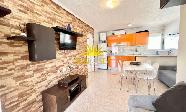 Alquiler a largo plazo - Atico - Torrevieja - Los Balcones - Los Altos del Edén