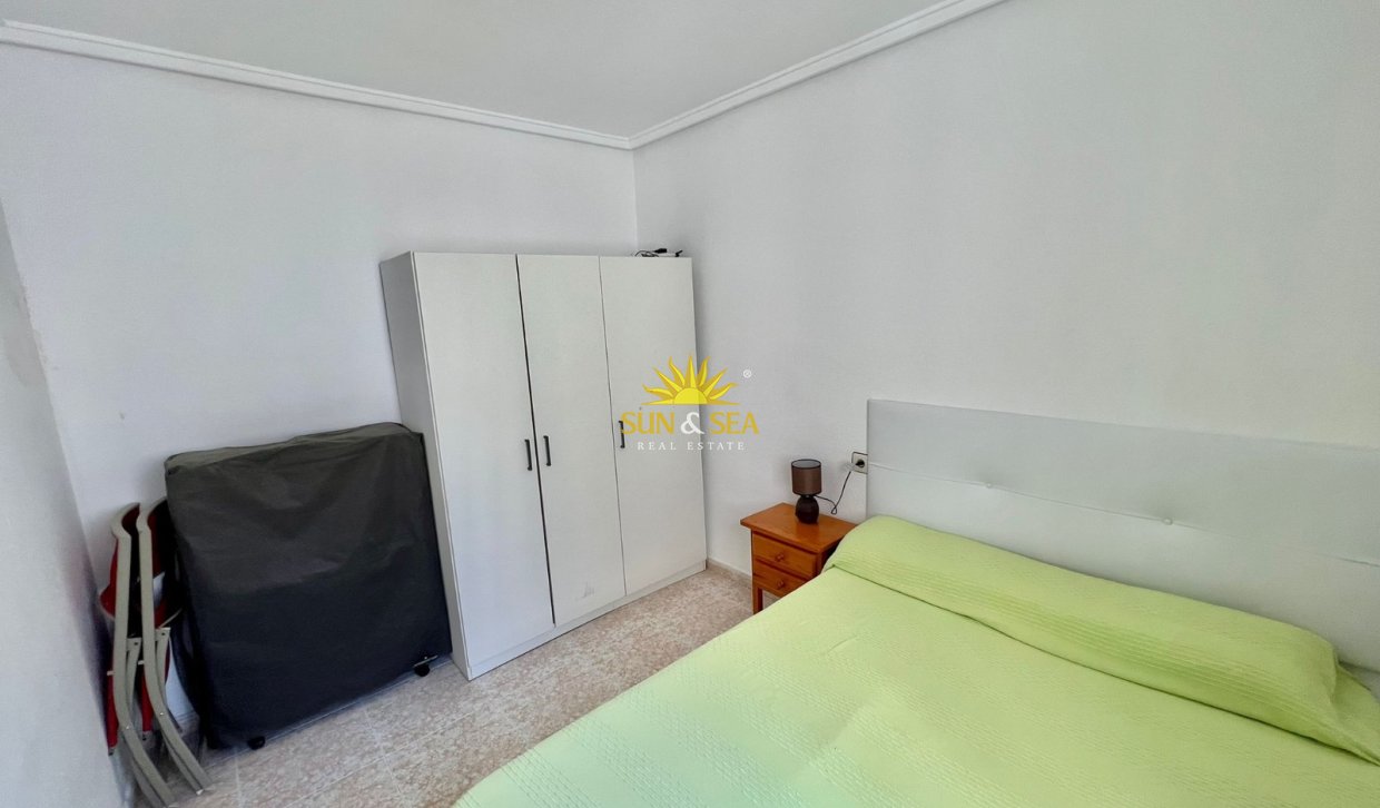 Alquiler a largo plazo - Atico - Torrevieja - Los Balcones - Los Altos del Edén