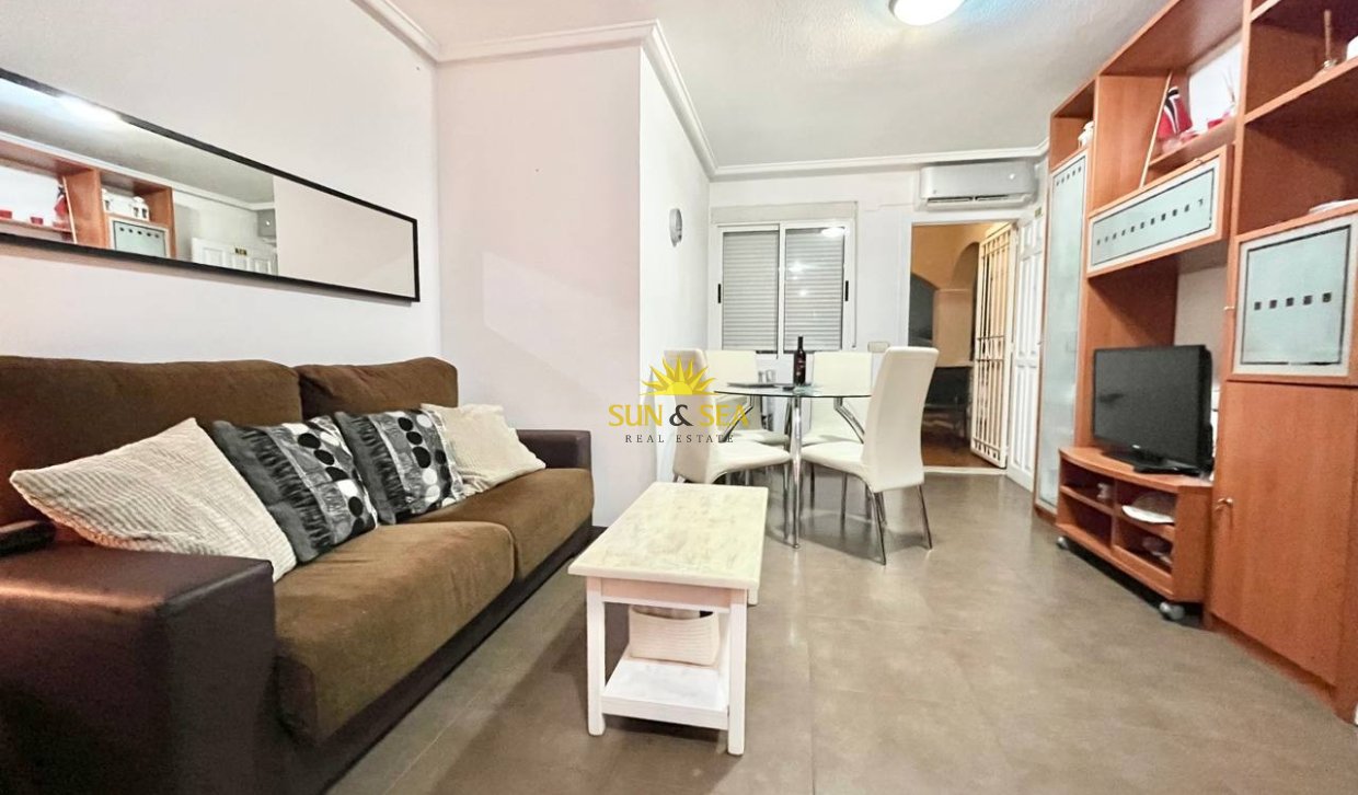Long Term Rental - Apartment - Torrevieja - Los balcones