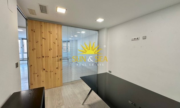 Long Term Rental - Commercial - Torrevieja - Centro