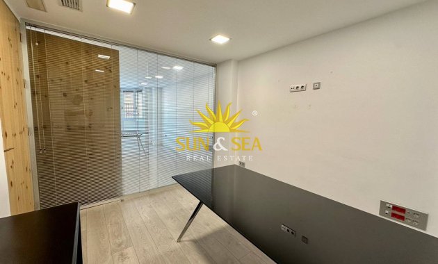Long Term Rental - Commercial - Torrevieja - Centro