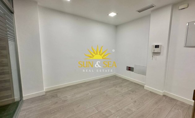Long Term Rental - Commercial - Torrevieja - Centro
