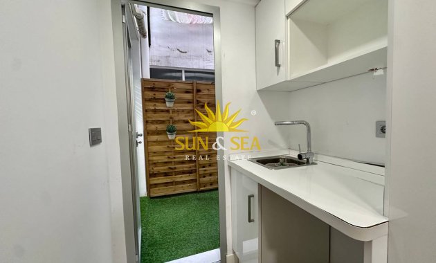 Long Term Rental - Commercial - Torrevieja - Centro
