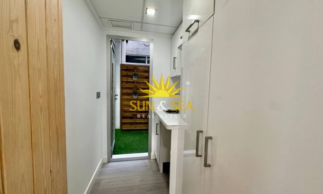 Long Term Rental - Commercial - Torrevieja - Centro