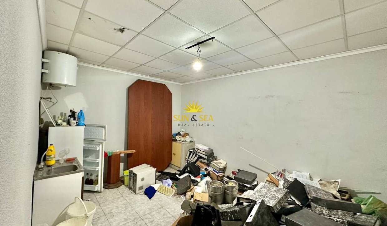 Long Term Rental - Commercial - Torrevieja - Los Frutales