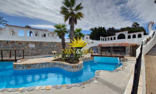 Lange Termijn Verhuur - Villa - Orihuela Costa - Villamartín