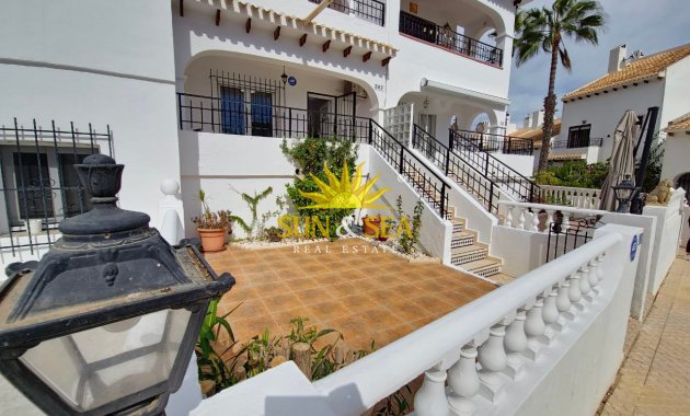 Lange Termijn Verhuur - Villa - Orihuela Costa - Villamartín