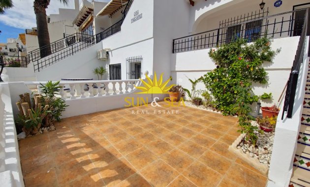 Lange Termijn Verhuur - Villa - Orihuela Costa - Villamartín