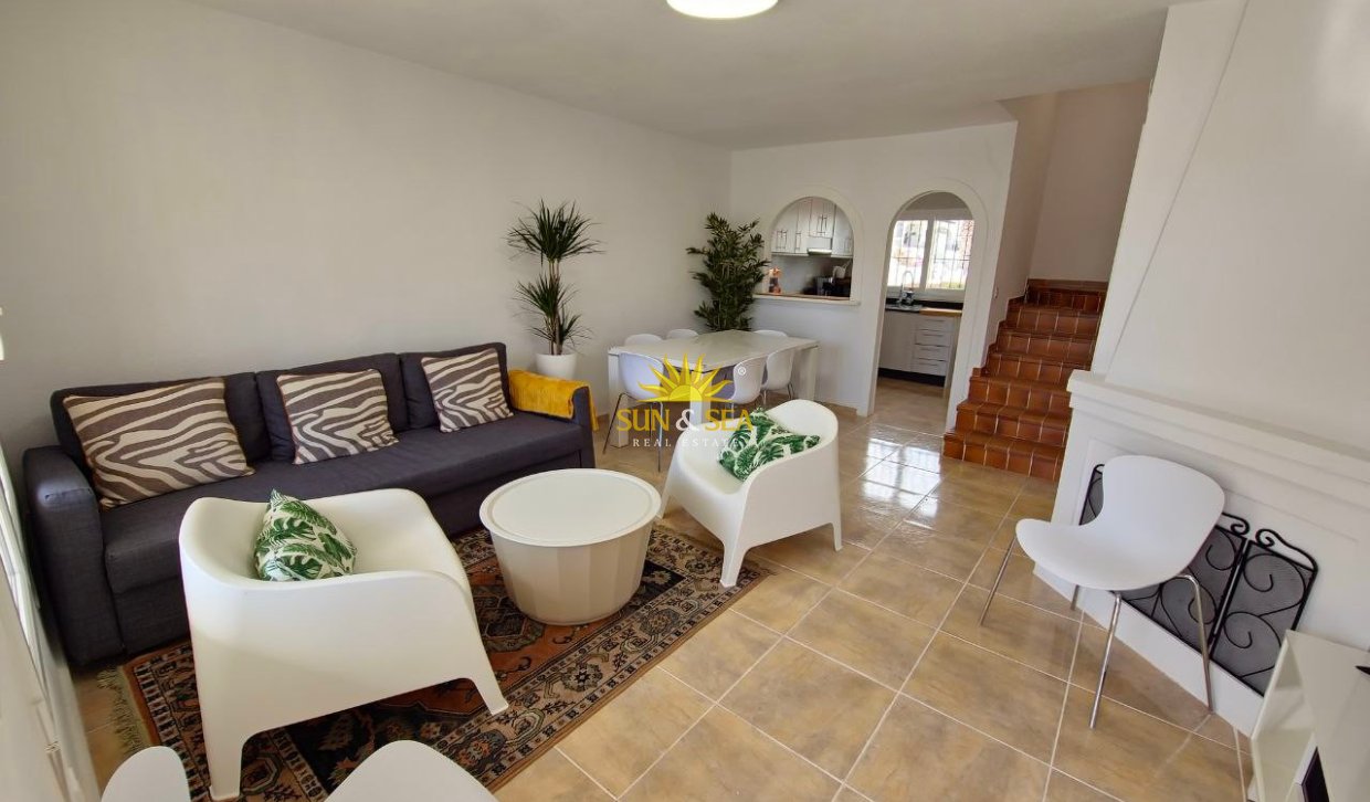 Lange Termijn Verhuur - Villa - Orihuela Costa - Villamartín