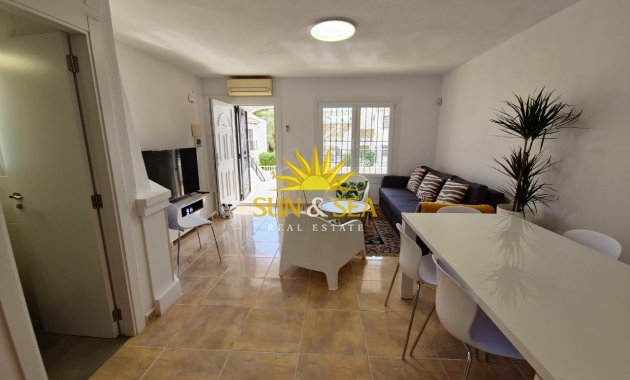 Lange Termijn Verhuur - Villa - Orihuela Costa - Villamartín