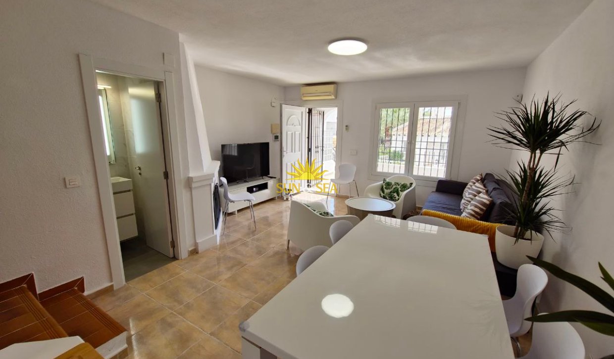 Lange Termijn Verhuur - Villa - Orihuela Costa - Villamartín